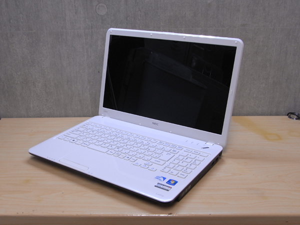 NEC ノートPC LaVie S LS150/CS2TW PC-LS150CS2TW Win7