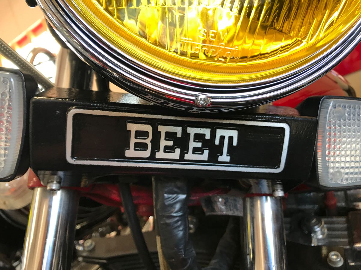 CBX550F フロントエンブレム BEET cbx CBX400F 三又カバー CBX400F BEET ビート 三つ又 エンブレム CBX550F 希少 CBX400F BEET