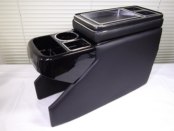 モデリスタ シャア専用 ZT車検証入れ レッド ⁄ トヨタモデリスタ モデリスタ シャア専用 ZT車検証入れ レッド ⁄ トヨタモデリスタ