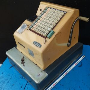 レトロ レジスターのYahoo!オークション(旧ヤフオク!)の相場・価格を