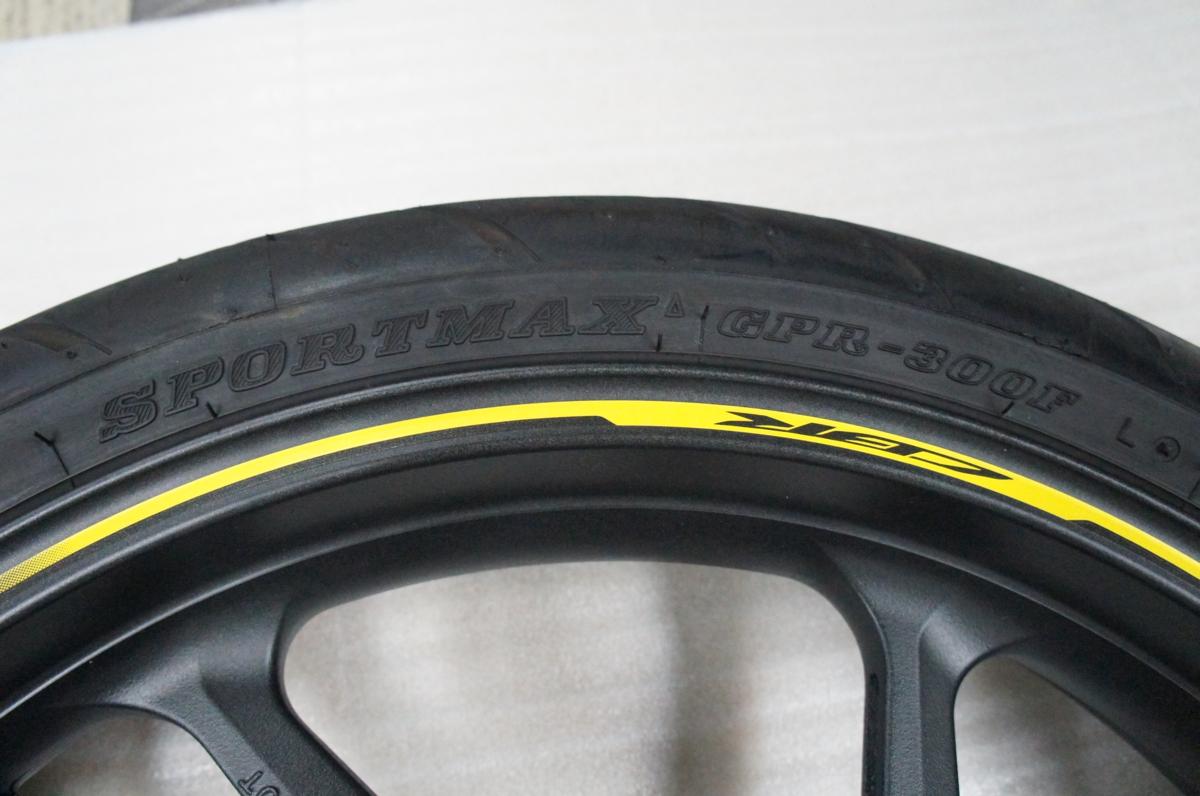 HONDA CBR250RR MC51 フロントホイール（タイヤ付き 