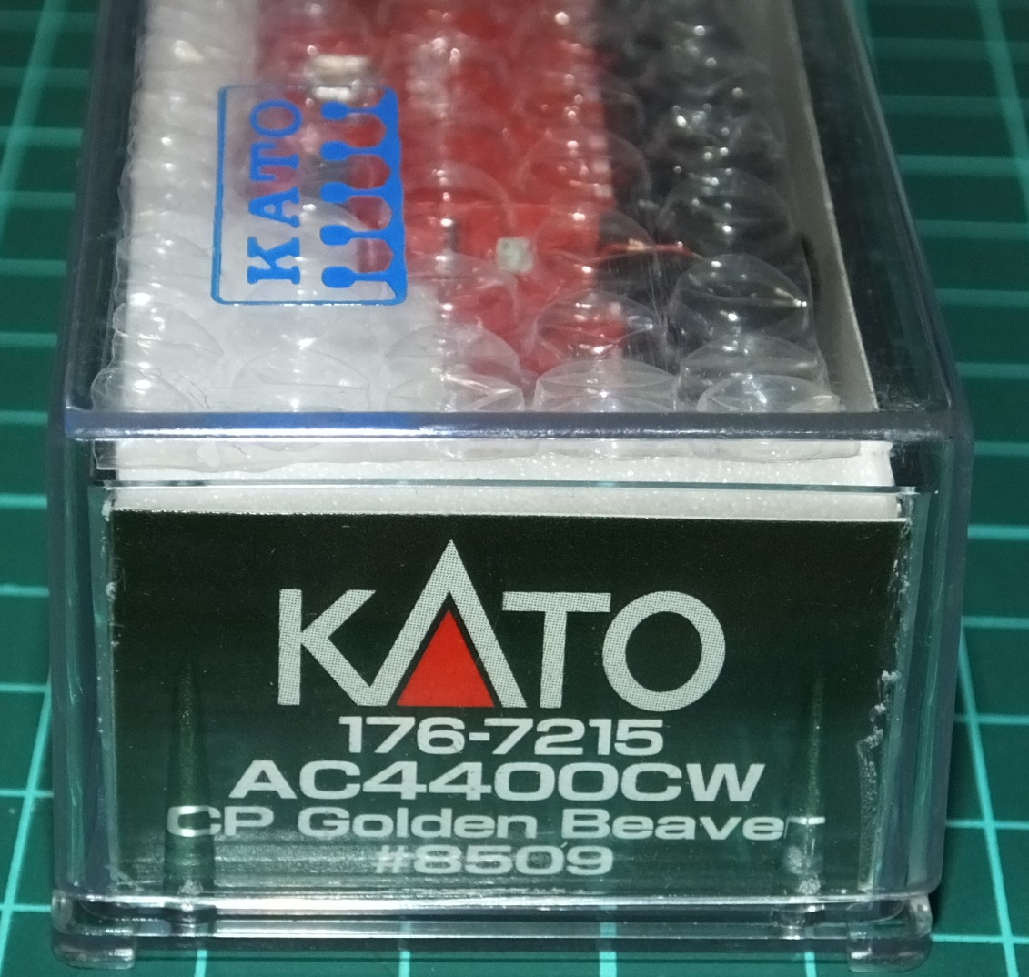 KATO USA 176-7215 AC4400CW CP Golden Beaver #8509