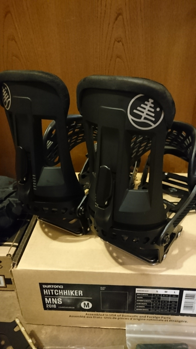 BURTON バートン hitchhiker ヒッチハイカー サイズM とSPARK