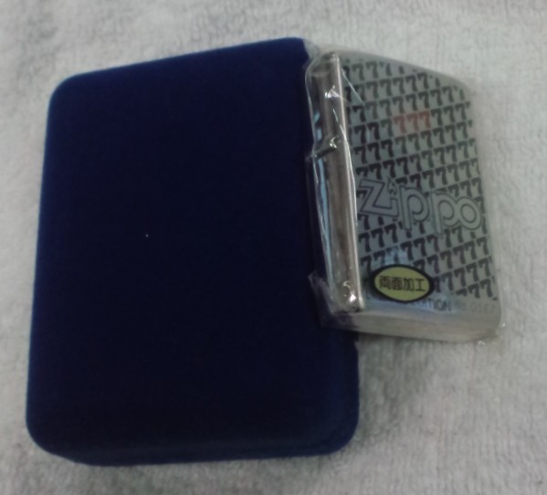 【新品・未使用品】1996年製　ZIPPO ジッポー 限定品 両面加工 スリーセブン777 ギャンブルのお守りに