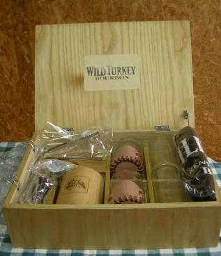 【品質保証，定番】 WILD TURKEY/ワイルドターキー/ホームバーセット/グラス/木箱/(その他)｜売買されたオークション情報、yahooの商品情報をアーカイブ公開 - オークファン その他
