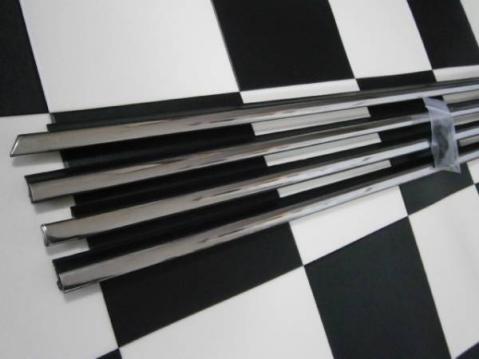 【即決】 ローバーミニ ドア ガラス 水切り モール 左右セット 新品♪