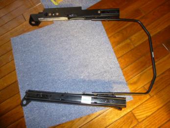 RECARO　レカロシートレール　スバル　 レガシィ　BL/BP　右側　中古