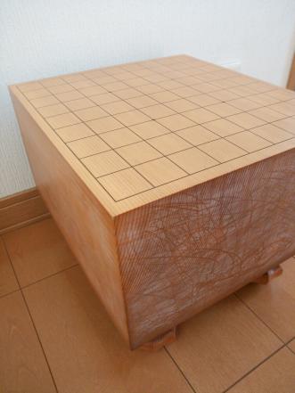 将棋盤 最高級碁盤・将棋盤（日向榧）の種類と特徴｜黒木碁石