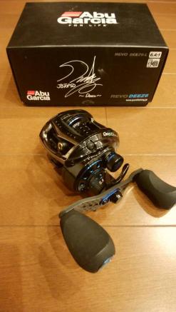 アブガルシア DEEZ6 REVO 左 ディーズ6 リール Abu Garcla REVO DEEZ 6