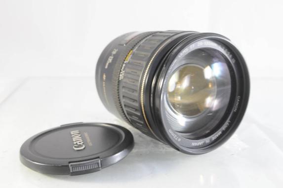 送料無料★キャノン CANON ZOOM EF 28-135mm F3.5-5.6 IS USM★J73