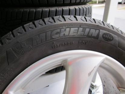 プジョー206用タイヤ　ミシュランGREEN　X(195/55R15 85V)　ホイール付き　4本