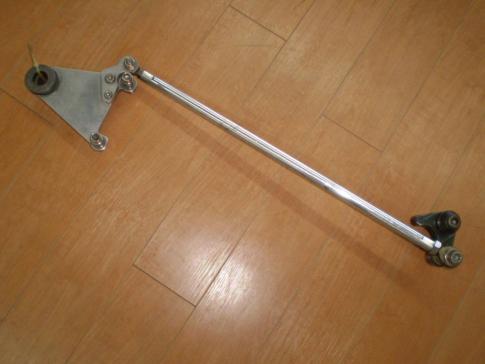 HOT，人気 カワサキZ1000MKⅡトルクロッド・リアキャリパーサポート付属