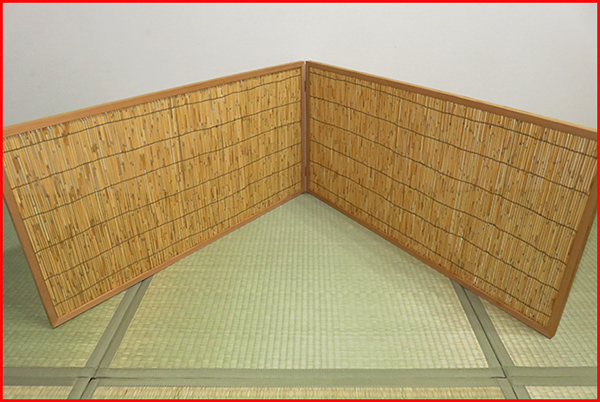◇ 茶道具 屏風 風炉先 【1尺5寸 赤杉縁 葭（よし）夏用風炉先屏風