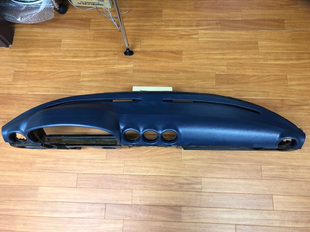 本物保証，お得 メルセデスベンツR/W107SL/SLCダッシュボードカバー(メルセデス・ベンツ用)｜売買されたオークション情報、yahooの商品情報をアーカイブ公開 - オークファン メルセデス・ベンツ用