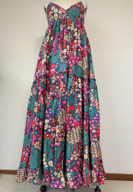 古着 レトロ調 花柄マキシ丈スリップワンピ ワンピース70s60sヒッピーフェスポップ昭和フレアーガーリー黒紫 Mサイズ 売買されたオークション情報 Yahooの商品情報をアーカイブ公開 オークファン Aucfan Com 古着 レトロ調 花柄マキシ丈スリップワンピ ワンピース70s60sヒッピーフェスポップ昭和フレアーガーリー黒紫 Mサイズ 売買されたオークション情報 Yahooの商品情報をアーカイブ公開 オークファン Aucfan Com