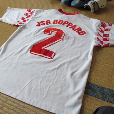 サッカー用　スパイクシューズ　シャツ　ハーフパンツ　すねあて　セット 中古_10