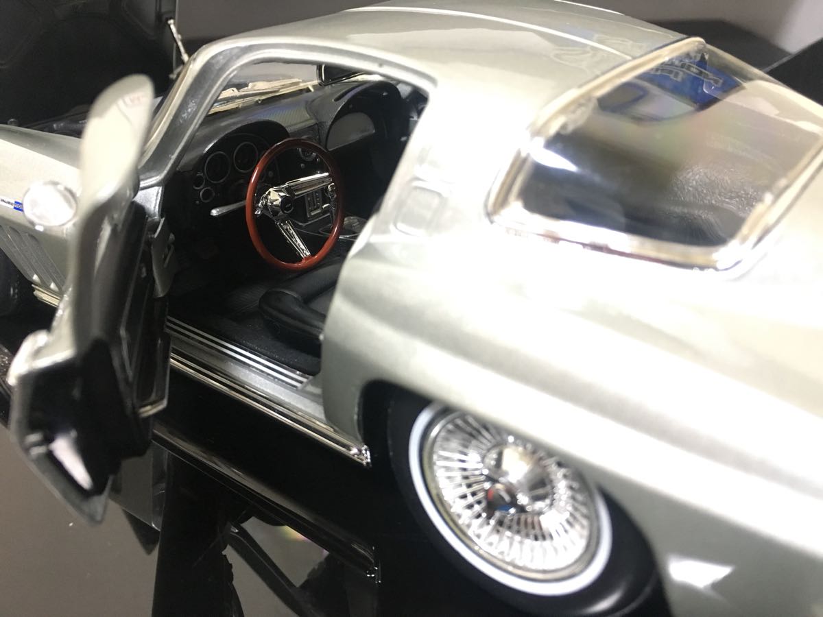1/18 1965 シボレー コルベット ローダウンChevrolet Corvette ダイ 