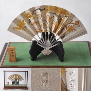 純銀製 武比古 作 扇 置物 ガラスケース 関武比古作 純銀製 松刻 扇子