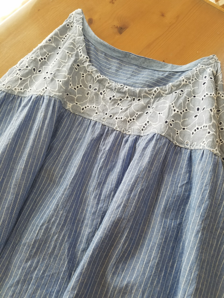 ハンドメイド::花刺繍×ストライプ*チュニック丈op イベントセール レディース 大人 ブラック リネン 綿