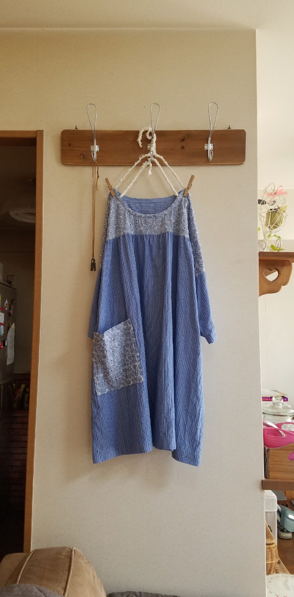 ハンドメイド::花刺繍×ストライプ*チュニック丈op イベントセール レディース 大人 ブラック リネン 綿