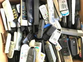  1円 リモコン約300本まとめ売り パナソニック ソニー パイオニア等/ジャンク品(リモコン)｜売買されたオークション情報、yahooの商品情報をアーカイブ公開 - オークファン リモコン