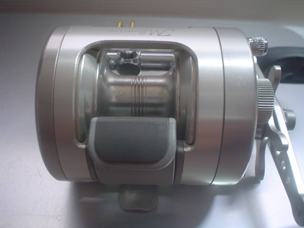 Abu Morrum Garcia Ambassadeur ZX Reel | Very 0 to Welcome Good