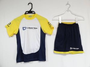 リベルタ ユニフォームのYahoo!オークション(旧ヤフオク!)の相場・価格