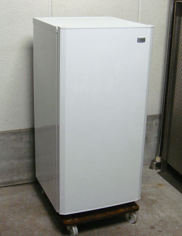 本物の製品を販売する ○中古 税込 家庭用 14年製 ハイアール Haier 縦