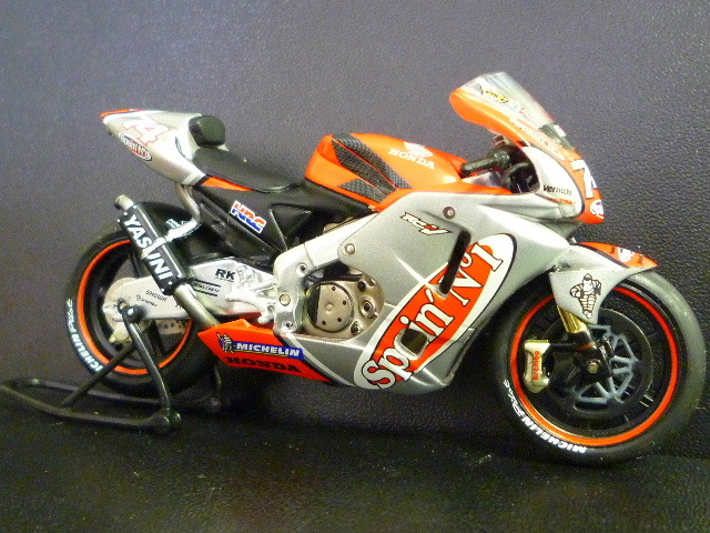ixo 1/24 加藤 大治郎 RC211V ホンダ HONDA RC211-V 2002 RC 永遠の＃74_5