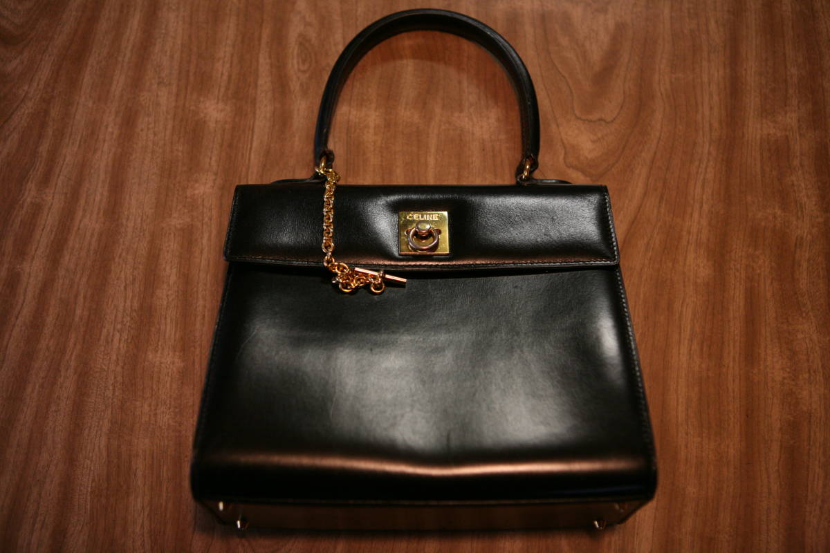 【新品，低価】 CELINE セリーヌ フォーマル ハンドバッグ ブラック ゴールド金具 ケリータイプ カーフ レザー 保存袋付(ハンドバッグ)｜売買されたオークション情報、yahooの商品情報をアーカイブ公開 - オー かばん、バッグ