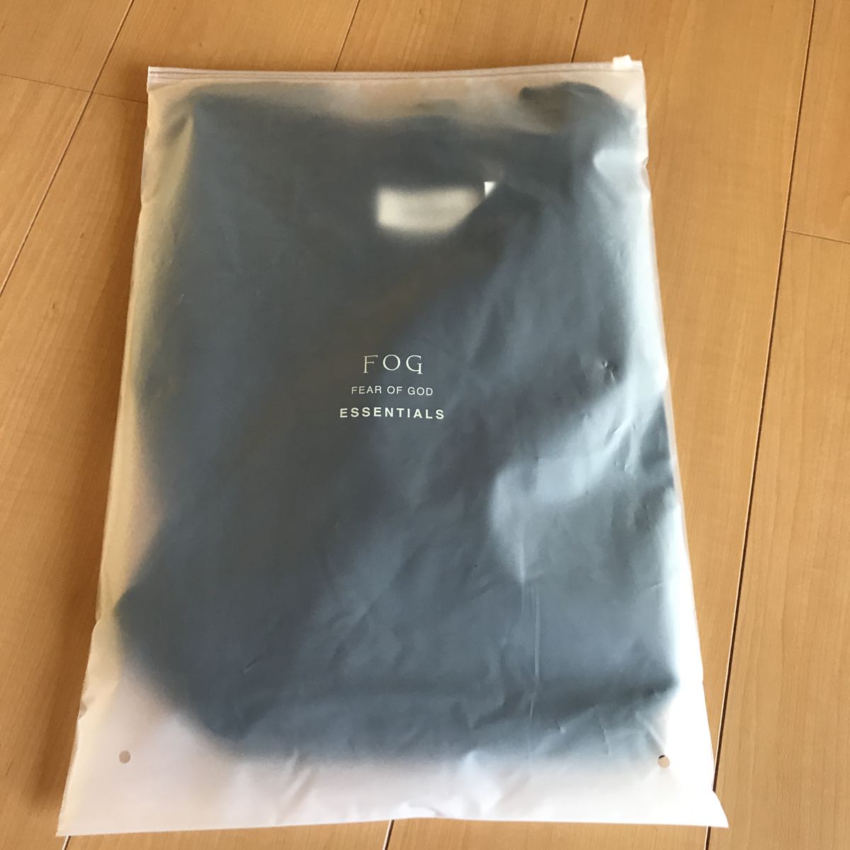 正規 新品 FOG Fear Of God Essentials Boxy Graphic T-Shirt エッセンシャル Tシャツ BLK L