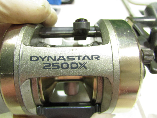 ダイワ(Daiwa)DYNASTAR 250DX/ベイトリール/約317g 60サイズ 0520-15