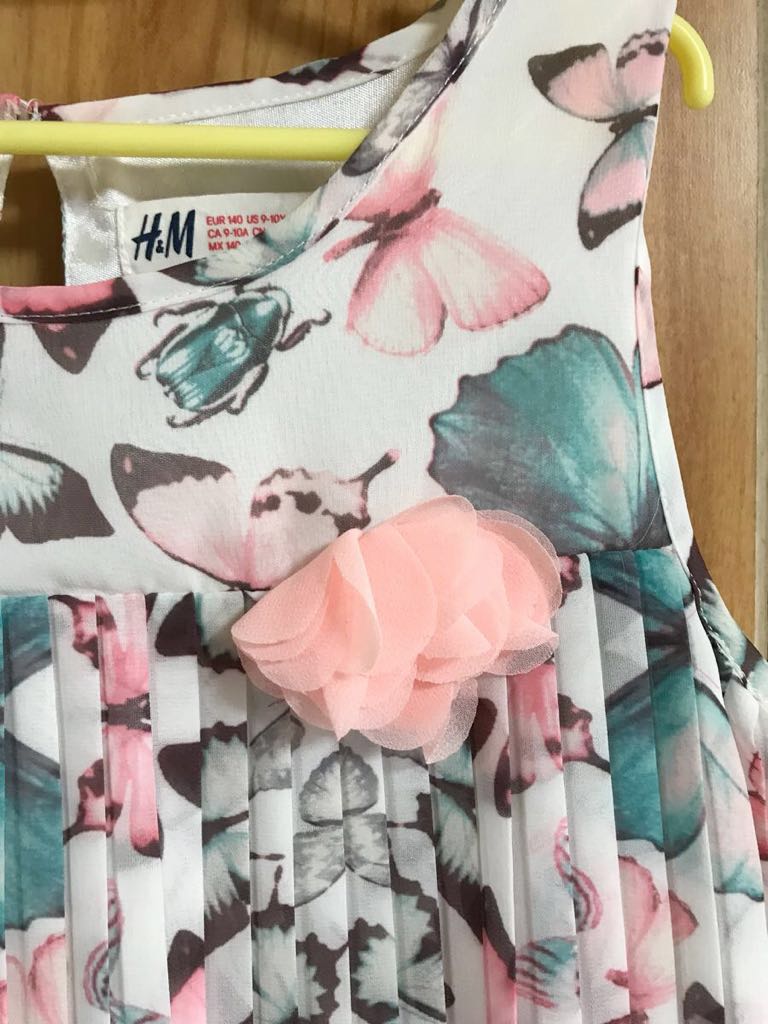 H M 蝶々ちょうちょ プリーツ ワンピース 9 10歳 140 女の子用 売買されたオークション情報 Yahooの商品情報をアーカイブ公開 オークファン Aucfan Com H M 蝶々ちょうちょ プリーツ ワンピース 9 10歳 140 女の子用 売買されたオークション情報 Yahooの商品情報をアーカイブ公開 オークファン Aucfan Com