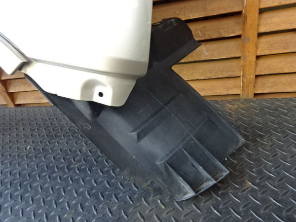 純正 JB23W ジムニー 6型 フロント 右 フェンダー アーチモール フェンダーライナー 付 ワイルドウインド ZDK クリアベージュM 2008年