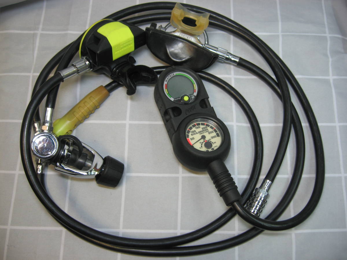 【素人】SCUBAPRO スキューバダイビング レギュレータ U.S.DIVERS ゲージ付き MK10 動作未確認