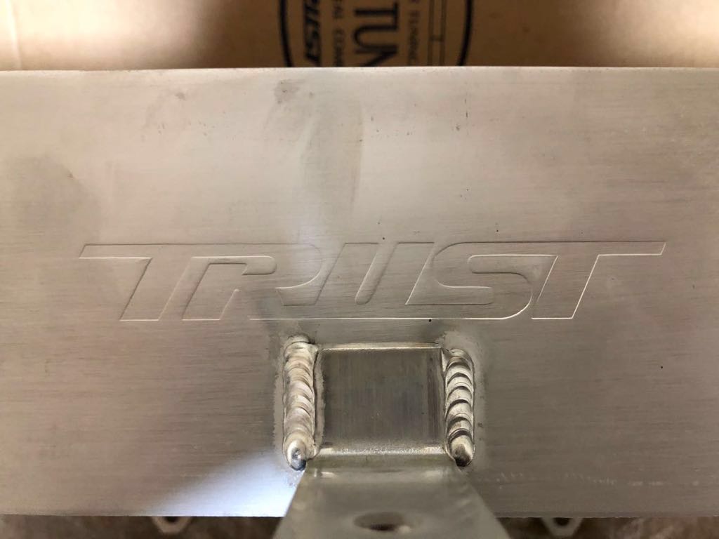 新品】 TRUST GReddy 3層 Rコア DRAG SPL インタークーラー BNR32