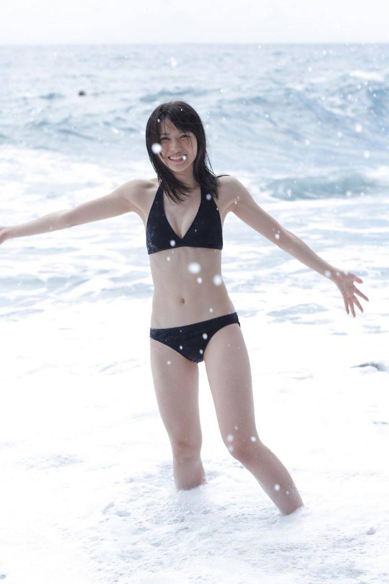 ℃‐ute 矢島舞美 写真集『PURE EYES』 DVD(未開封)付 美品(や行)｜売買