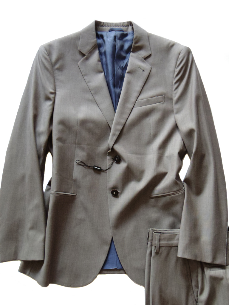 GIORGIO ARMANI/黒ラベル】▽38万【カラーx軽快感がシーズンばっちり