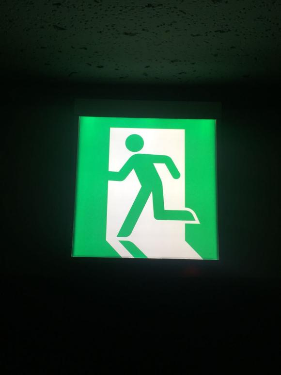 パナソニック 非常口灯 コンパクトスクエア FA20312 B級BL形 通路誘導