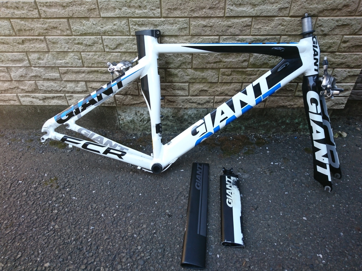 ⁄ GIANT 2012年モデル 「ジャイアント」 ｜ 有明ガーデン店 ロード 