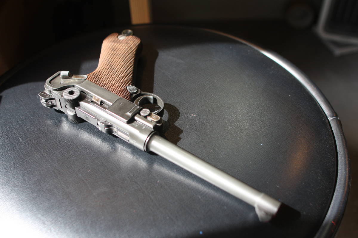タナカ　ルガーP08　６インチHW　ネービーモデル　個人ビンテージフィニッシュカスタム　木製グリップ付き 6インチ フルチェッカー P08 6inch Luger レビュー