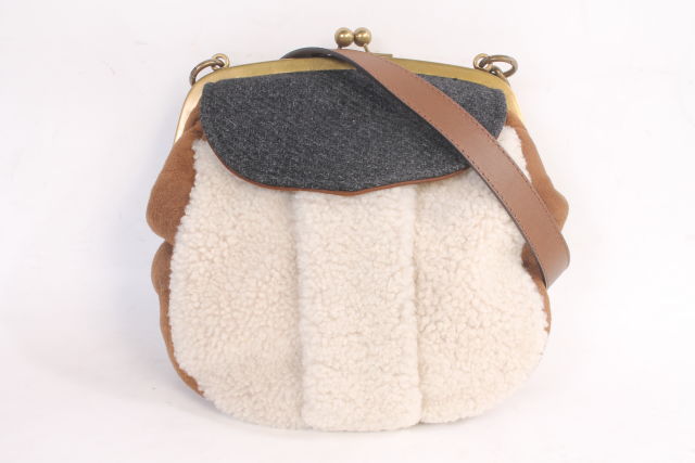 人気，豊富な マルニMARNI ムートンショルダーバッグ LBGO81329(かばん、バッグ)｜売買されたオークション情報、yahooの商品情報をアーカイブ公開 - オークファン かばん、バッグ