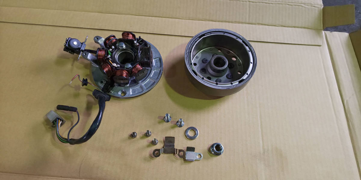 モンキー　12Ｖ　ジェネレーター　デンソー製　中古品_1