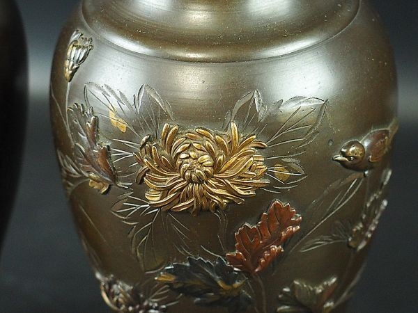 花器 文化遺産オンライン | 花鳥 銅製 国内外の 明治金工 古銅製 金象嵌