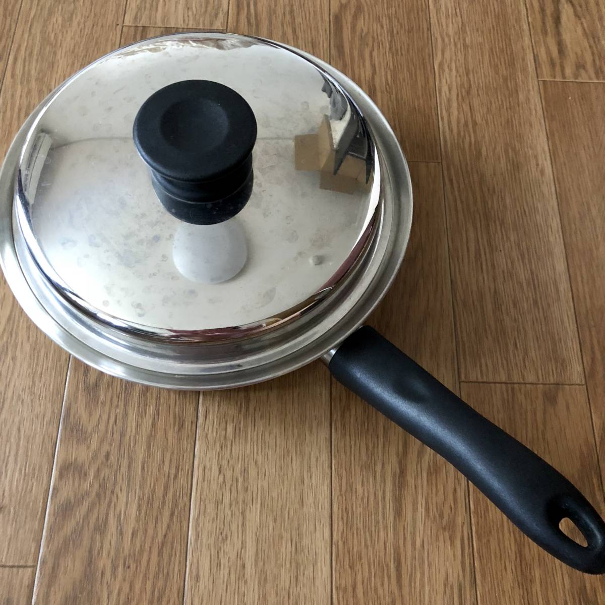 【中古品】Amwayアムウェイクイーンクックウェア 中フライパン アムウェイ Amway 中フライパン @ 未使用品 旧PayPayフリマ