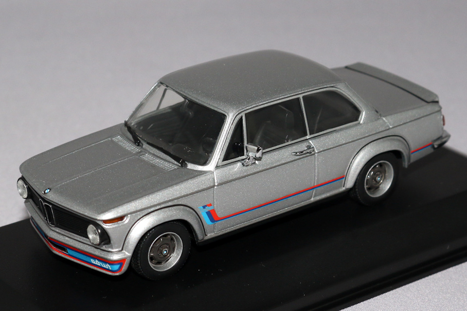 送料無料，新作登場 1/43 BMW 2002 turbo 1973-74 / Silver - MINICHAMPS(乗用車)｜売買されたオークション情報、yahooの商品情報をアーカイブ公開 - オークファン 乗用車