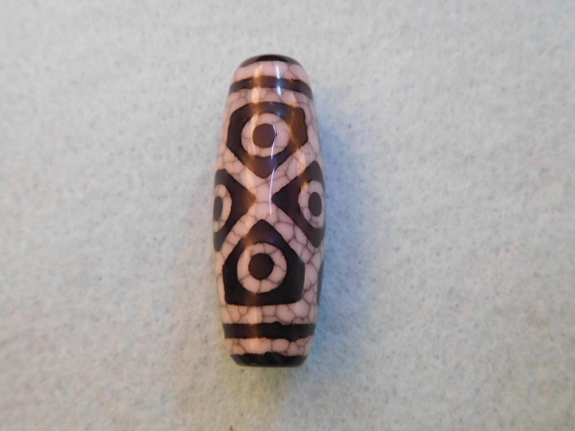 ★☆香港屋の天珠☆★ NO.17 黒龍紋 亀甲九眼天珠_2