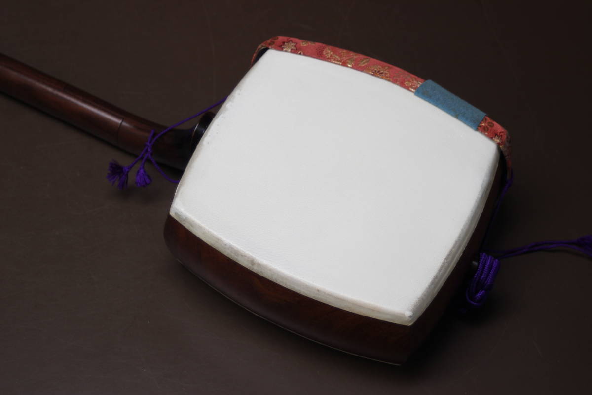 三味線本体 ケースとバチ　備品付き 和楽器 三味線 本体 バチ ハードケース付 【公式通販】