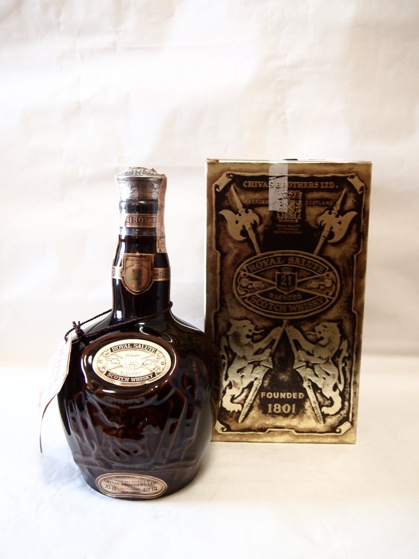 ☆ROYAL SALUTE 21年/ ロイヤルサルート 21年☆ 1339g スコッチ 陶器