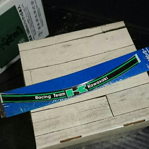 激レア 当時物 ヘルメット シールド ステッカー カワサキ 検 旧車 カフェレーサー 族ヘル シール Z400fx Kh400 Z2 Z400gp その他 売買されたオークション情報 Yahooの商品情報をアーカイブ公開 オークファン Aucfan Com